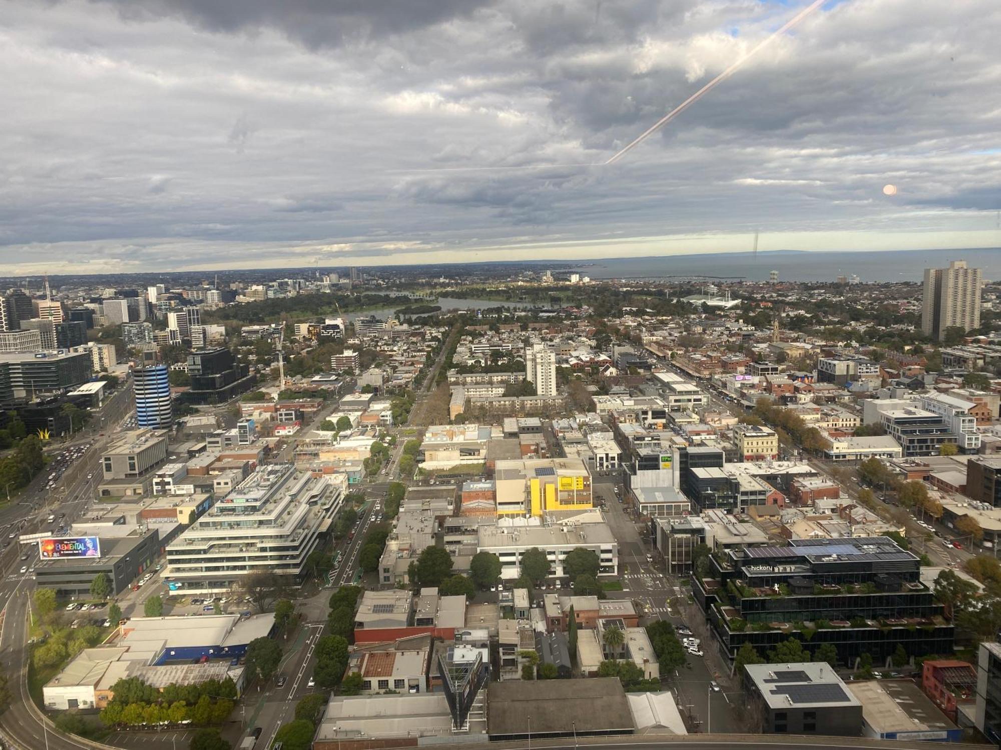 Chic Urban Escape Pool, Gym And City Charm Melburne Exterior foto